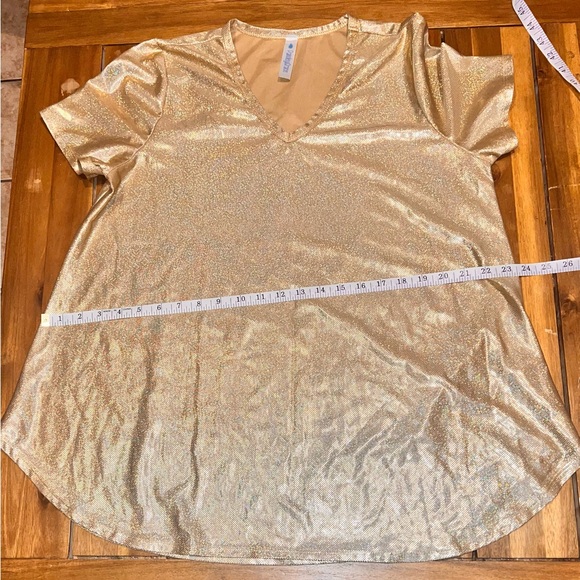 DAZZLE ME CRAZY TOP - GOLD - Picture 3 of 11